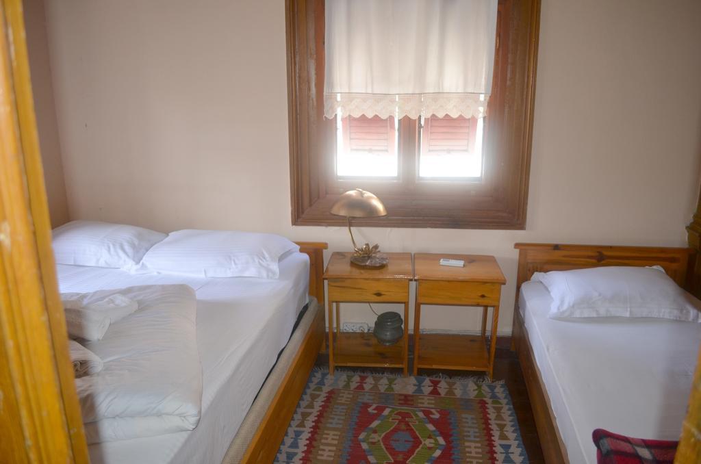 Bonjour Pension Ayvalik Quarto foto