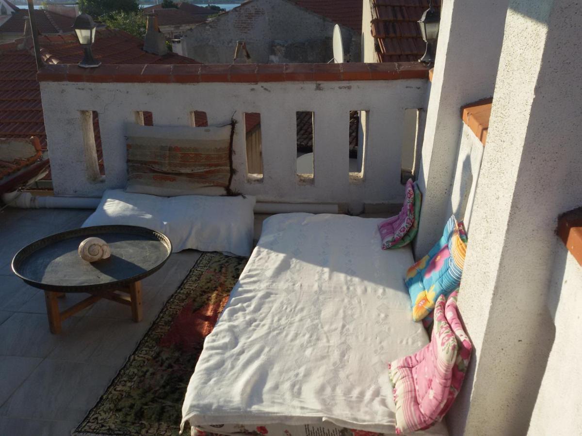 Bonjour Pension Ayvalik Exterior foto