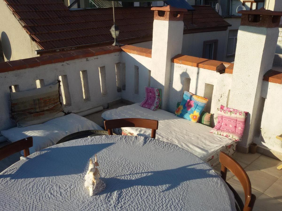 Bonjour Pension Ayvalik Exterior foto